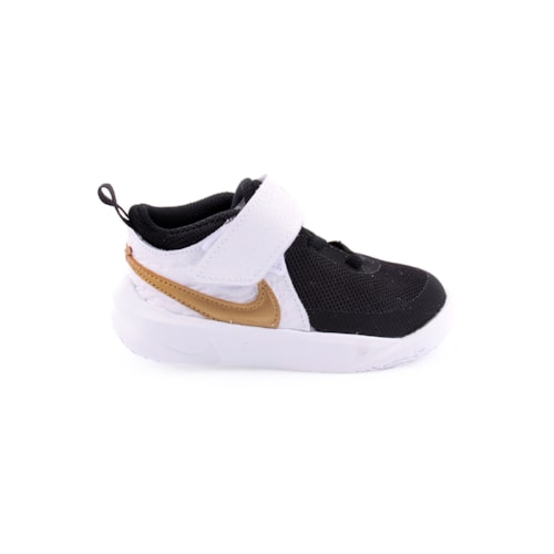 Sapatilha NIKE Team Hustle D 10