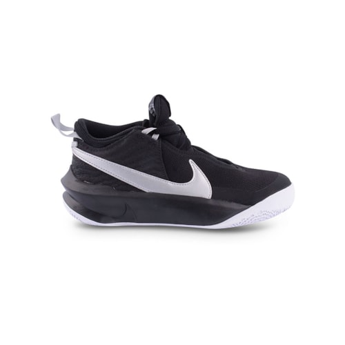 Sapatilha NIKE  Team Hustle D10